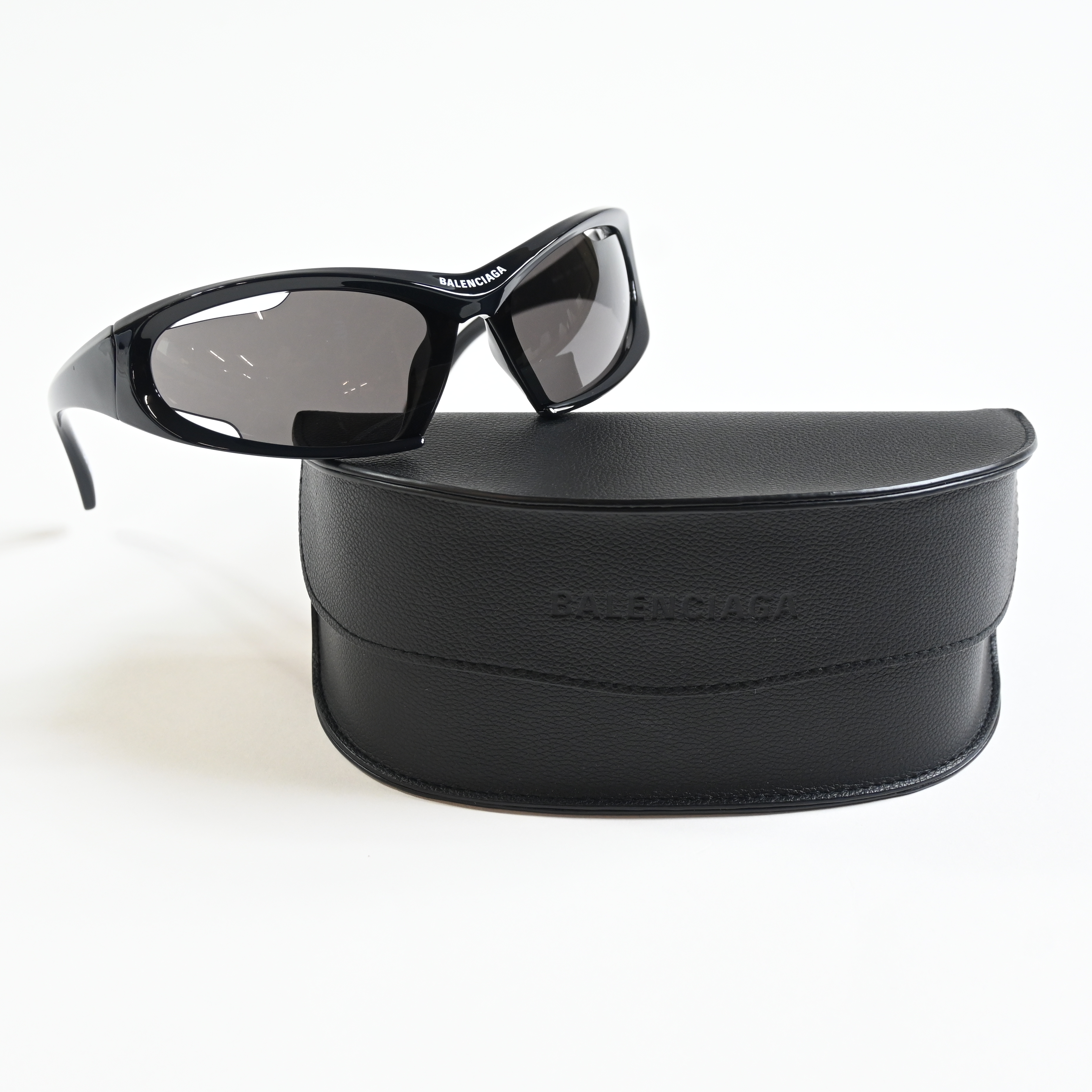 Balenciaga BB0318S 001 Unisex Authentic Sunglasses Black  display picture 2